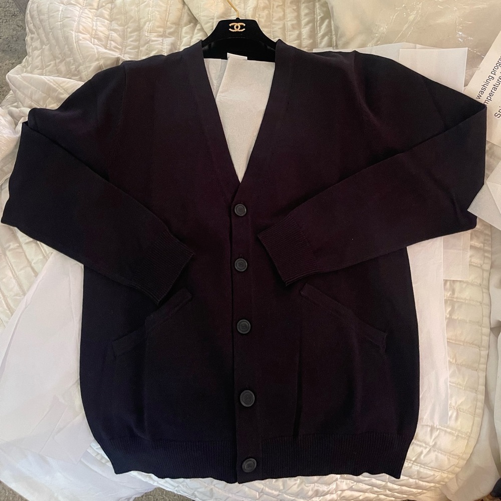 Employee Uniform NEW Chanel men sweater size M